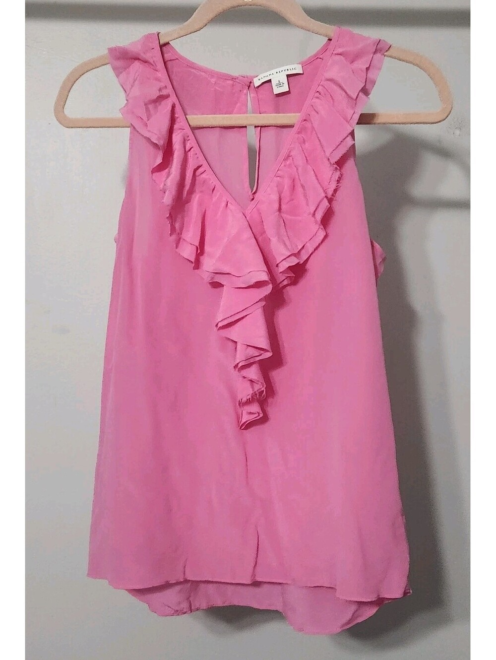 Banana Republic Tank Top Silk Small Pink V Neck Ruffle Shirt Blouse